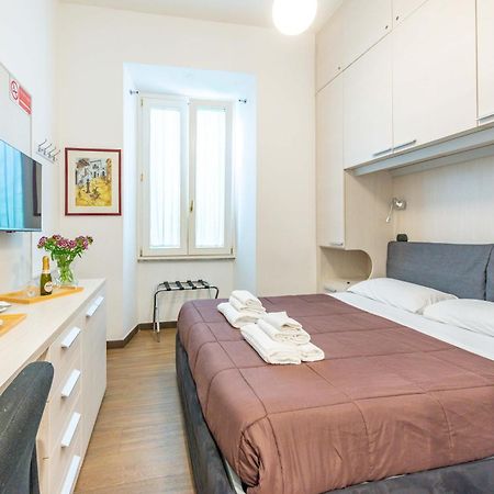 Отель Andenis Tiber House Рим Экстерьер фото