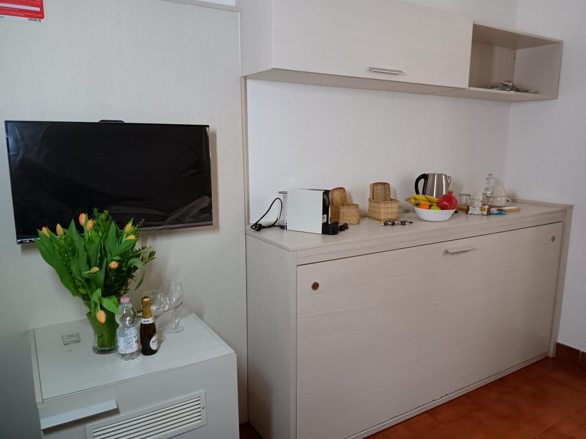 Отель Andenis Tiber House Рим Экстерьер фото