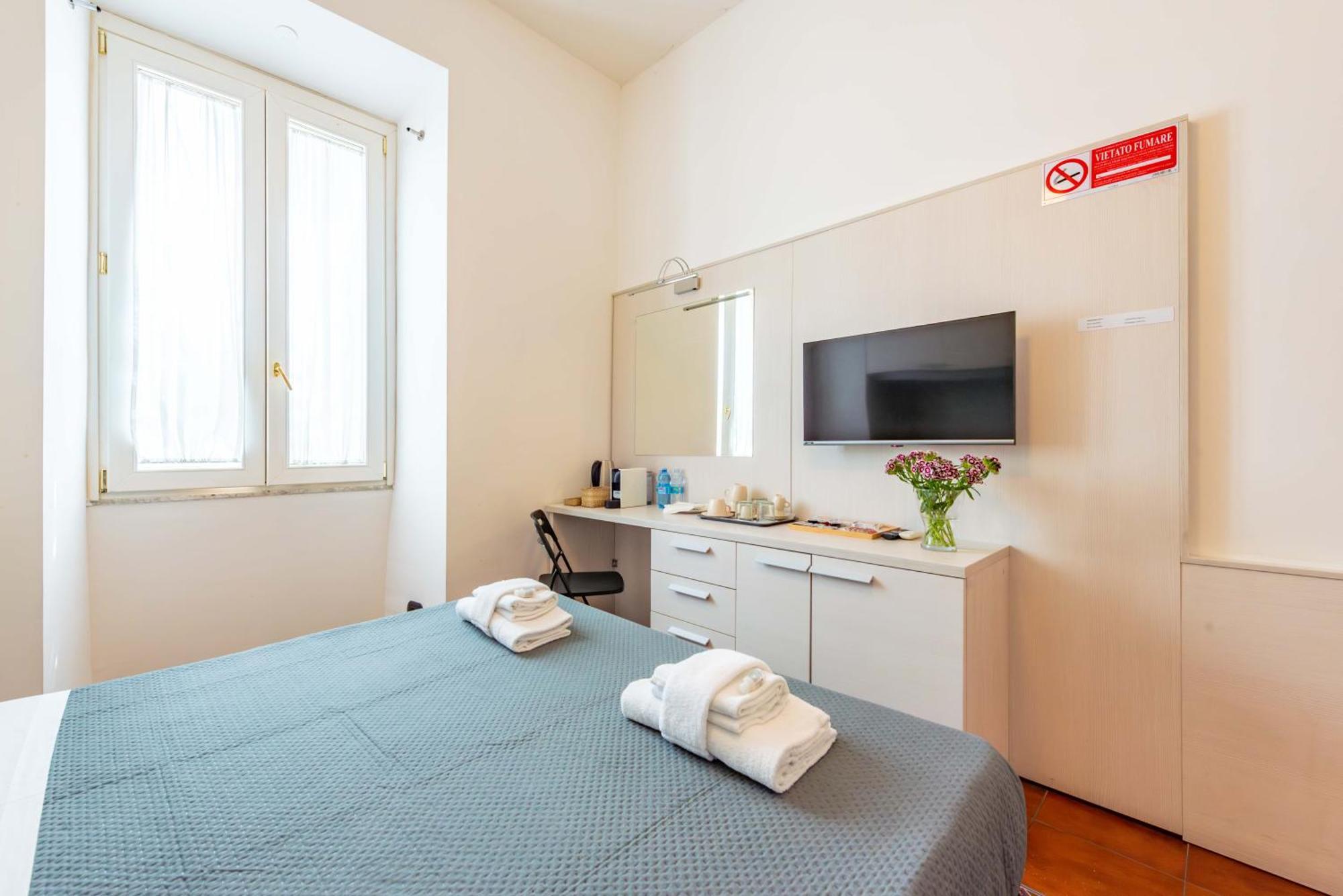 Отель Andenis Tiber House Рим Экстерьер фото