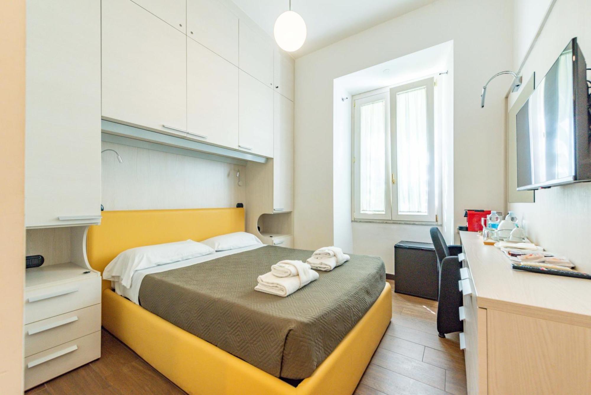Отель Andenis Tiber House Рим Экстерьер фото