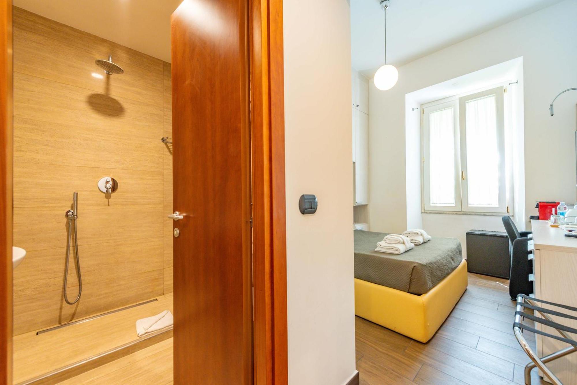 Отель Andenis Tiber House Рим Экстерьер фото