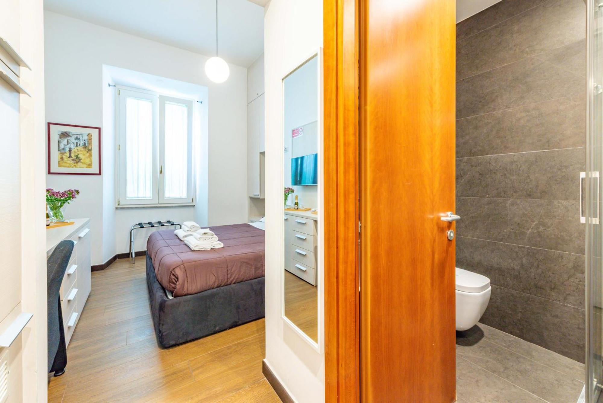 Отель Andenis Tiber House Рим Экстерьер фото